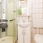 Stil - Two Bedroom With Balcony And Sea View 203 President 公寓