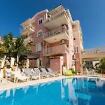 Stil - Two Bedroom With Balcony And Sea View 203 President
