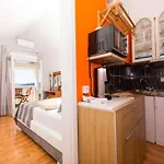 Stil - Two Bedroom With Balcony And Sea View 203 President 特罗吉尔