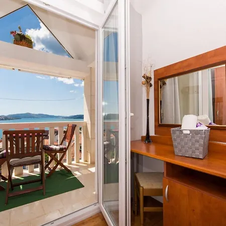 公寓 Stil - Two Bedroom With Balcony And Sea View 203 President