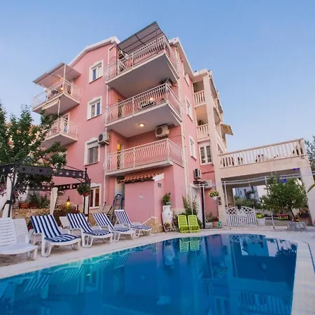Stil - Two Bedroom With Balcony And Sea View 203 President