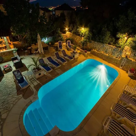 Stil - Two Bedroom With Balcony And Sea View 203 President Trogir